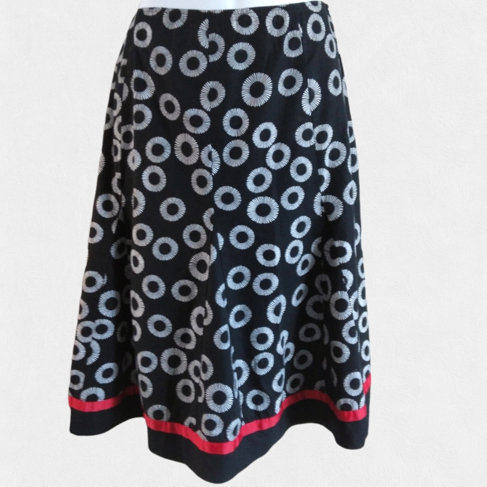 Robbie Bee full midi skirt. Black w white print and red accents. Cotton size 12